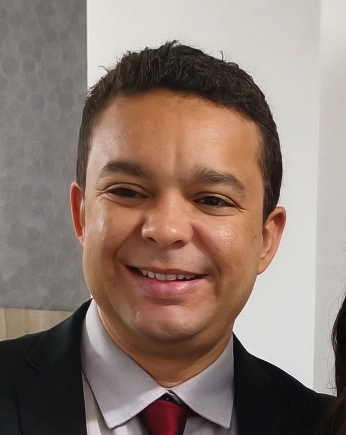 Associado: Arthur de Almeida